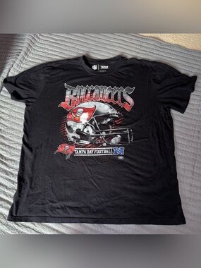 Buccaneers tshirt